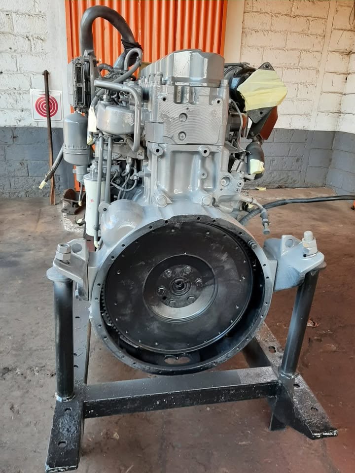 Mack E7-427 E-Tech Engine - Image 9