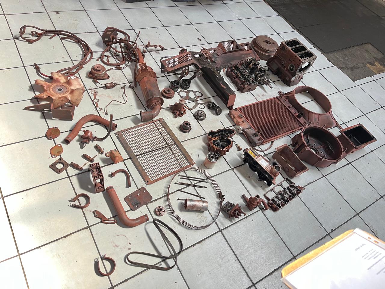 Perkins 403D-11 / Cat C1.1 Engine Stripping For Spares - Image 3