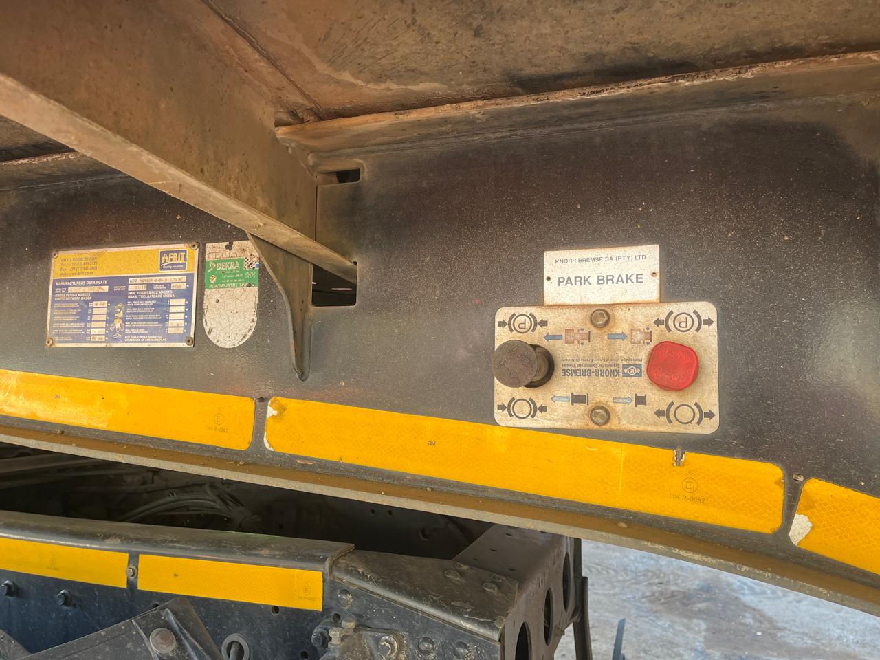 2010 Afrit Stepdeck Flatdeck Trailer - Image 10