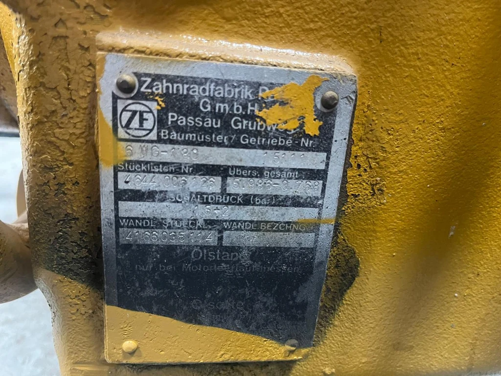 Bell B25B Transmission 6WG180 - Image 9