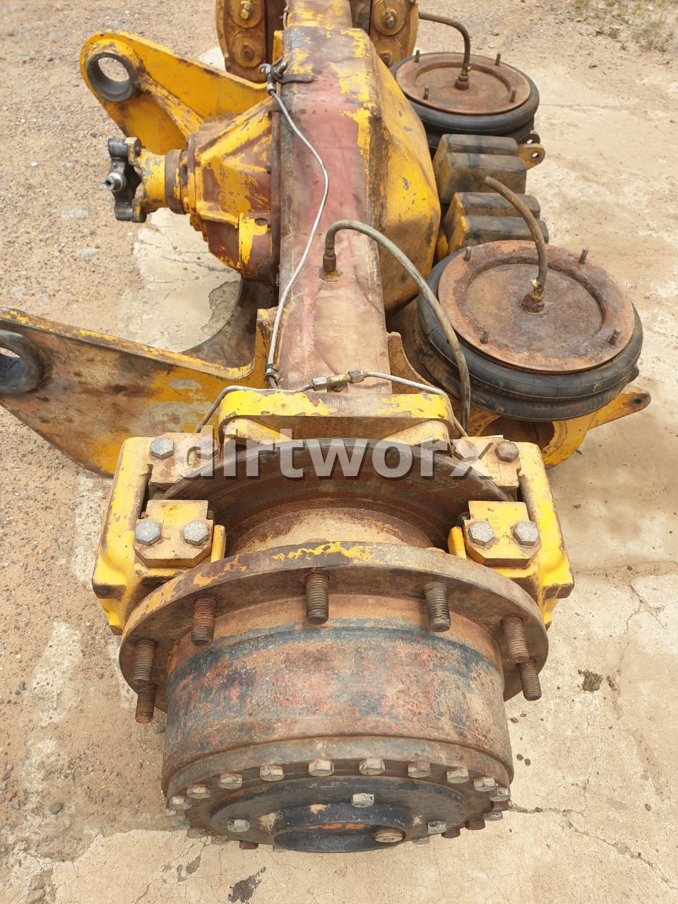 Bell B20B Front Differential Axle - Image 4