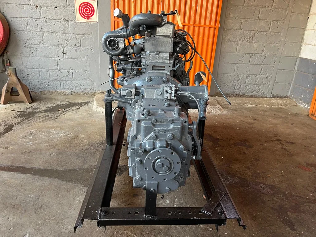 Mercedes OM 352 T Engine with Gearbox - Image 7