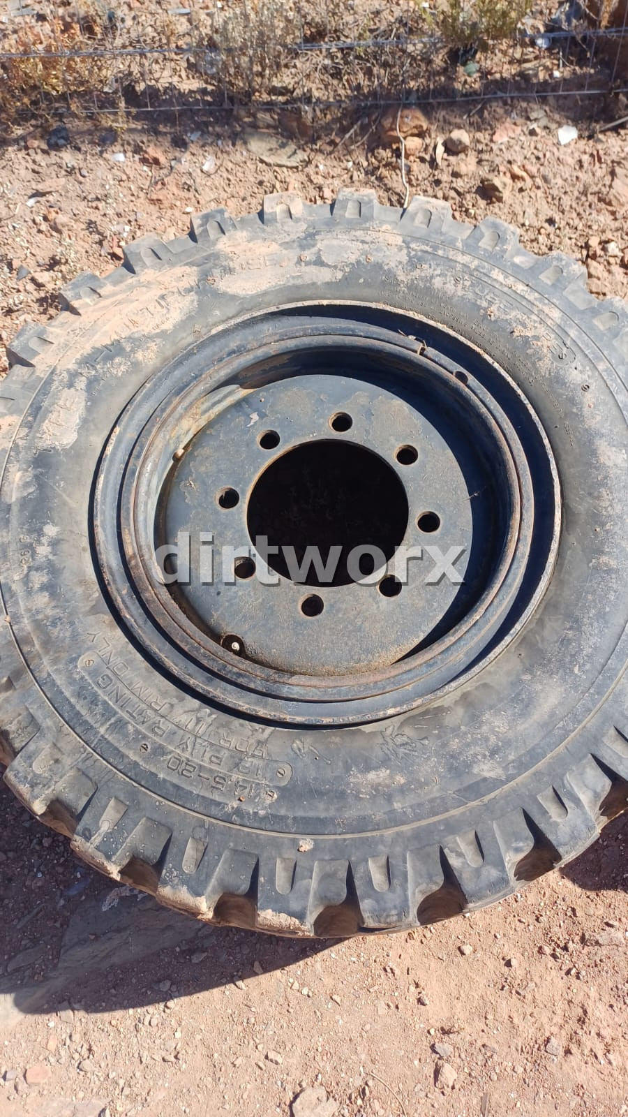 Tyre with Rim 14.5-20 - Image 3