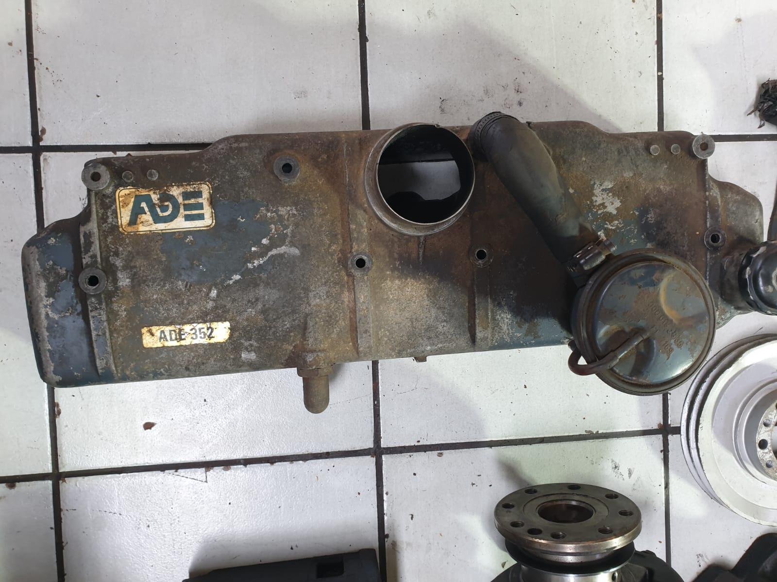 ADE 352 Stripped Engine - Image 9