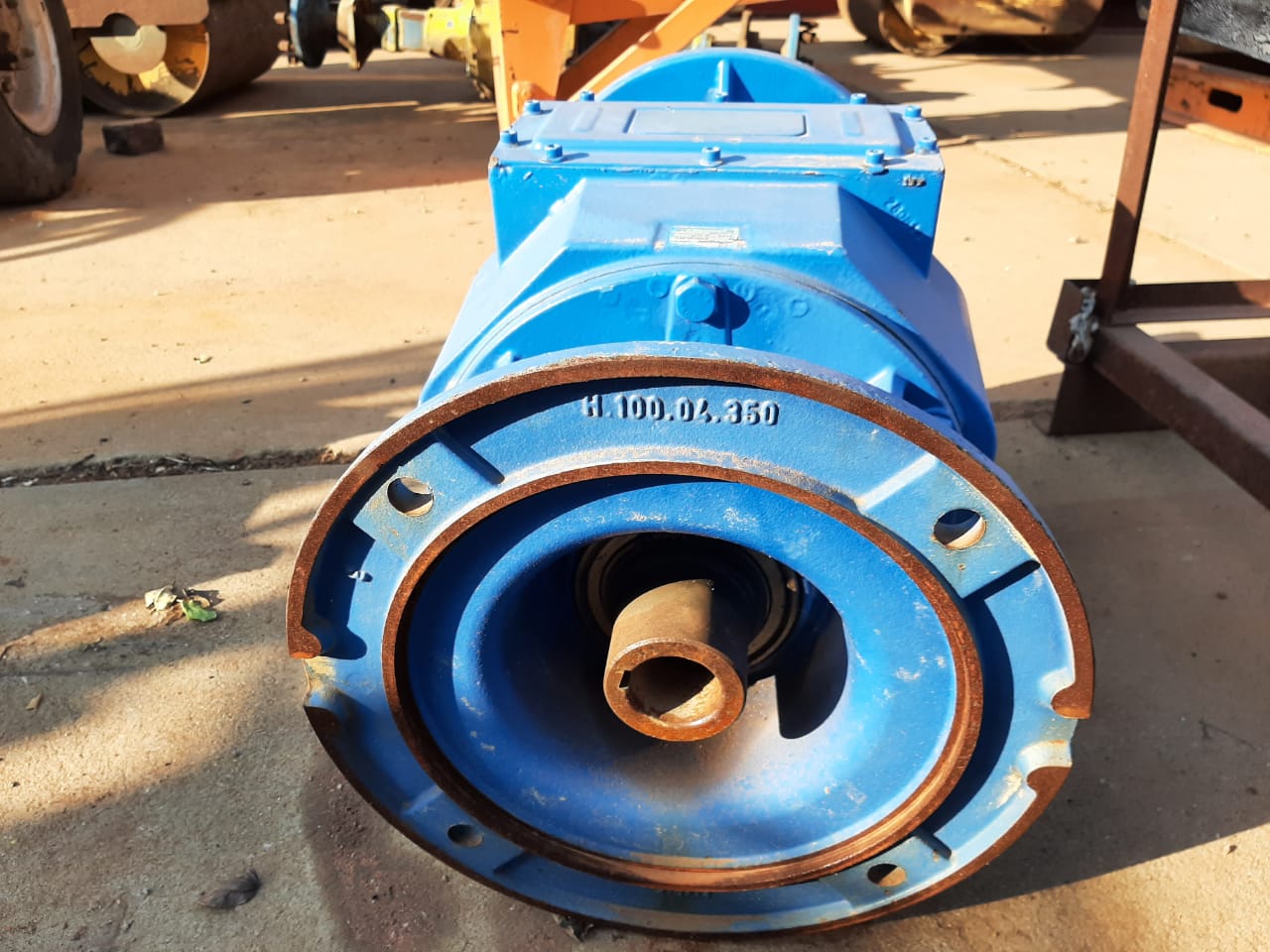 Motovario Helical Reduction Gearbox H102F Ratio 6:36 - Image 11