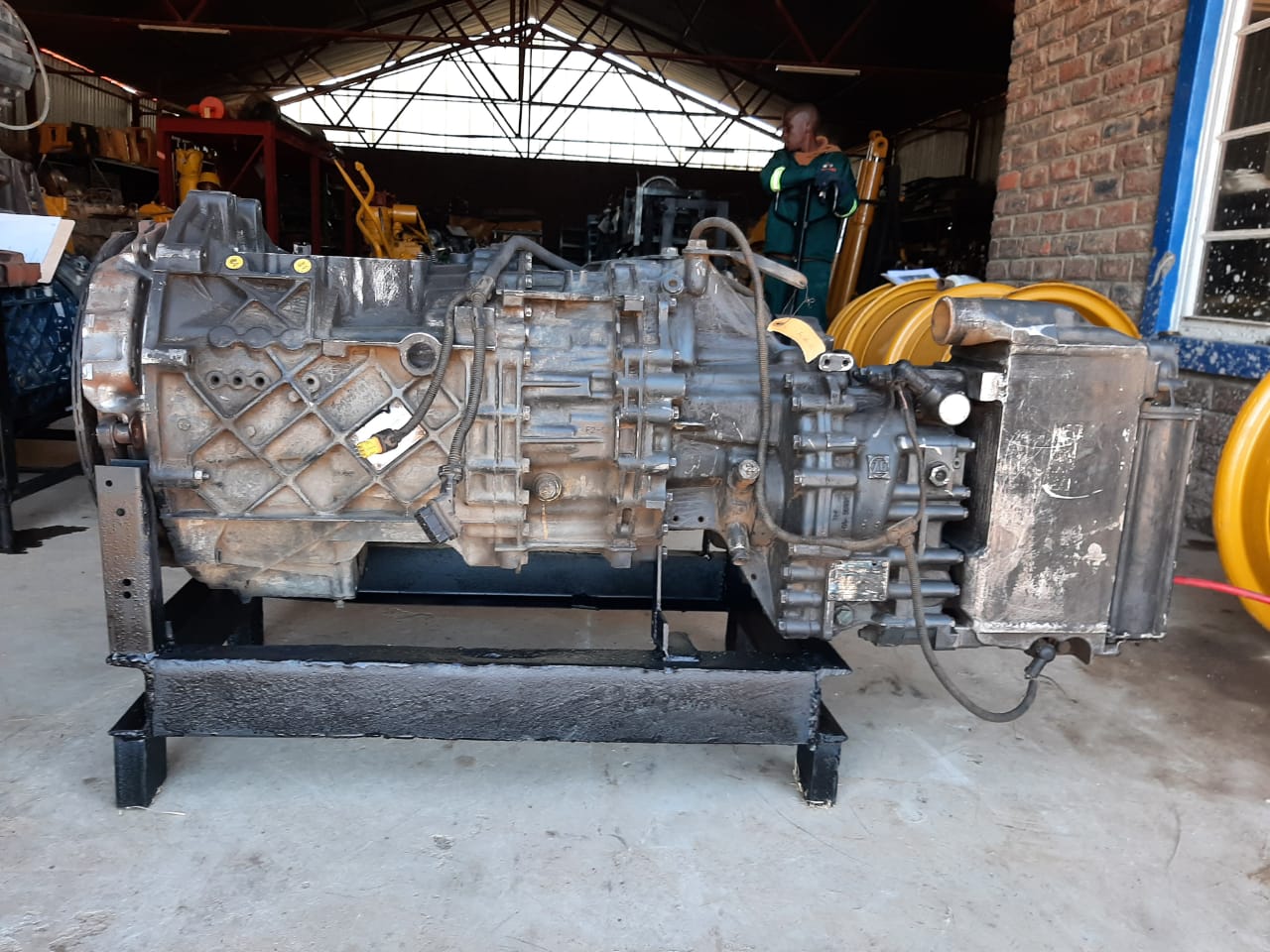 ZF 12 AS 2330 T0 Transmission Gearbox - Image 7