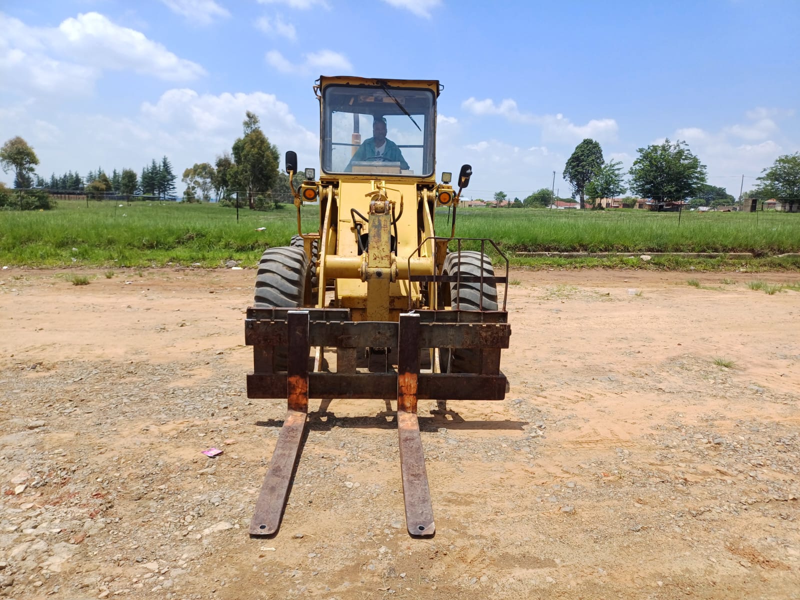 Komatsu W40 Wheel Loader Forklift 8 Ton - Image 8