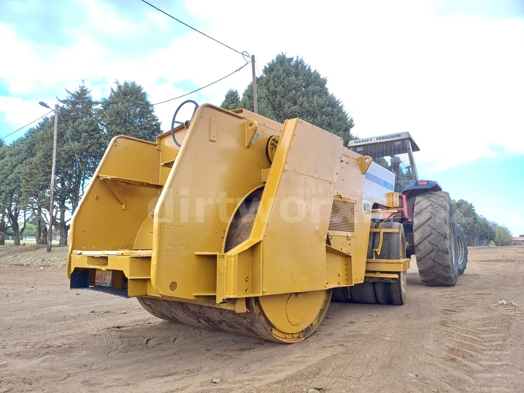 Vibratory Drum and Pneumatic Roller - Image 3