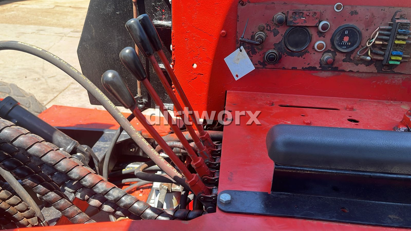 2008 Moffett M9 24.3 Forklift - Image 2
