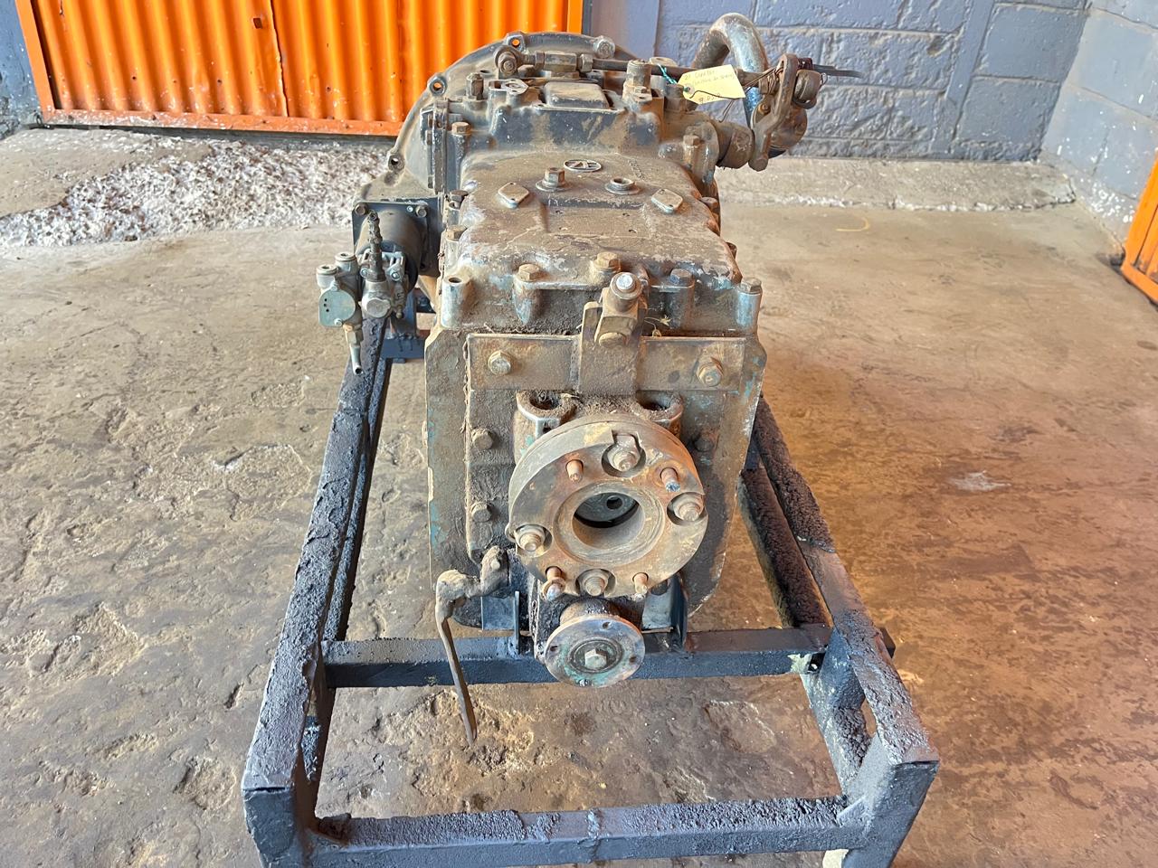 ZF S6-650 Gearbox For Spares - Image 4