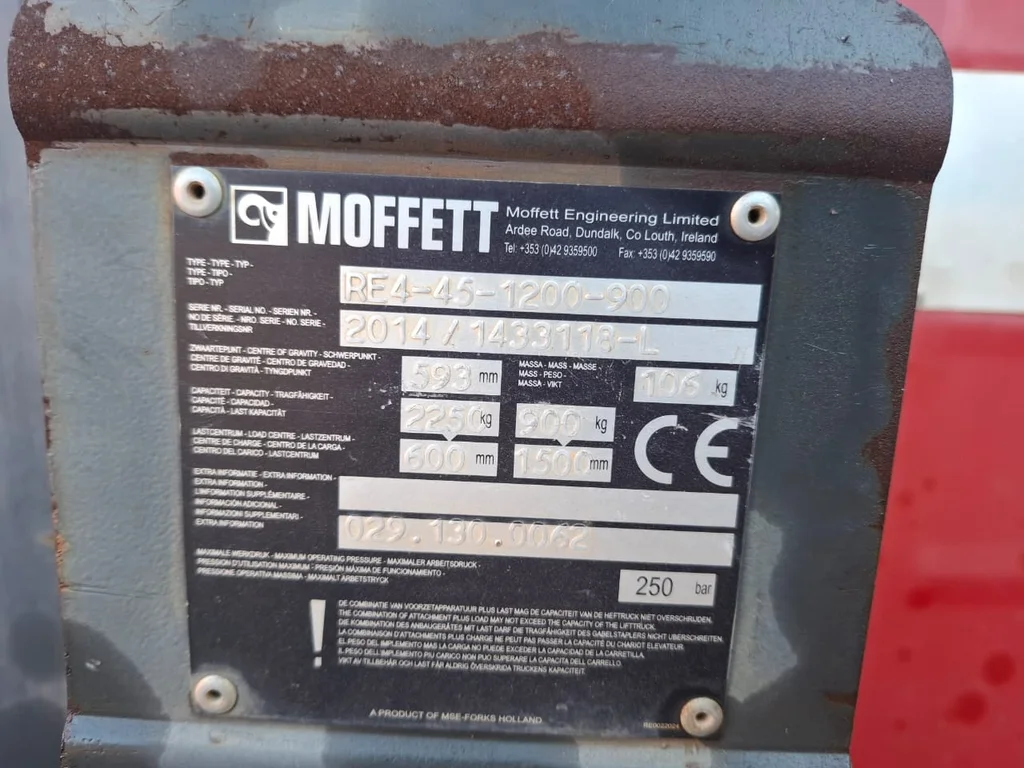 2014 Moffett M4 25.3 Piggyback Forklift 2.5 Ton - Image 11