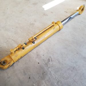Bell B40C Hydraulic Cylinders