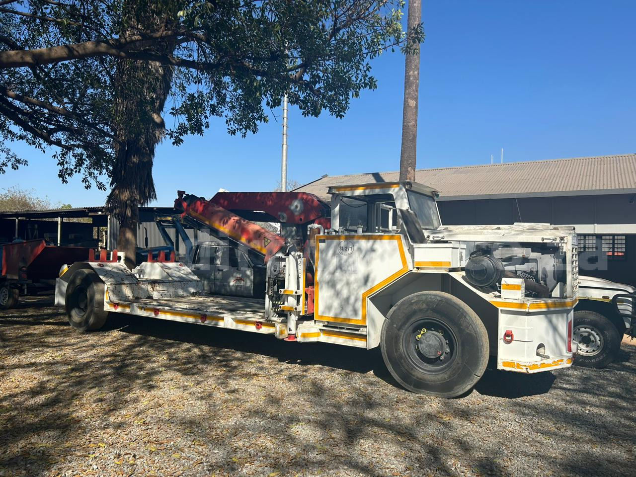 Bird Machines Heavy Duty Utility Vehicle with Crane - Image 14