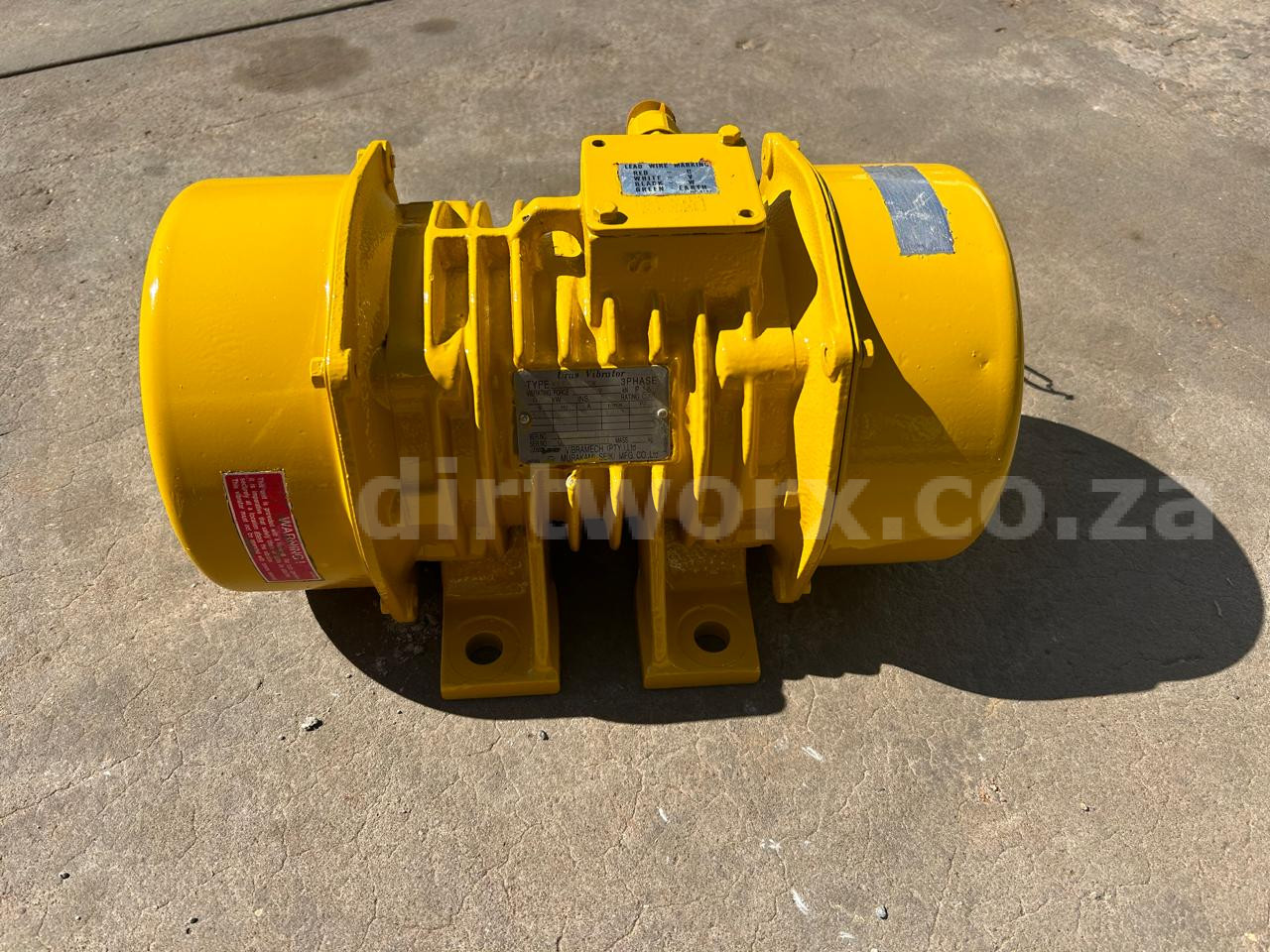 Vibrating Motor 0.4 kW - Image 6