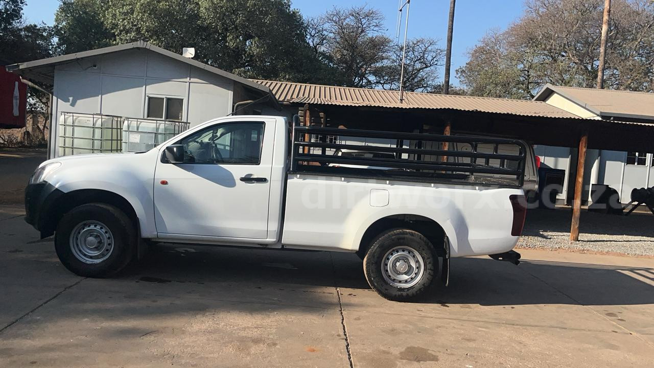Isuzu Fleetside High Rider 2.5 D-Max Single Cab Bakkie - Image 3