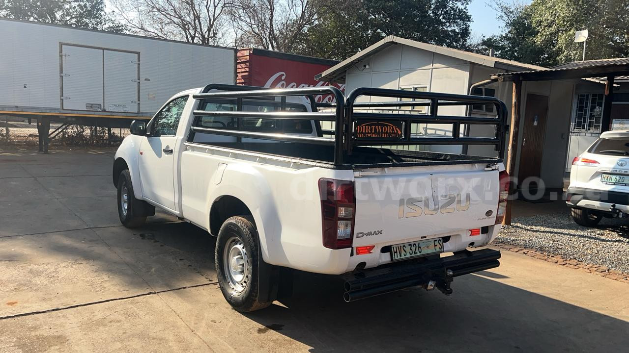 Isuzu Fleetside High Rider 2.5 D-Max Single Cab Bakkie - Image 4