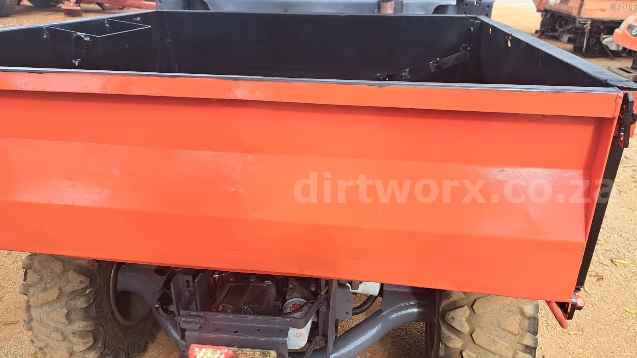 Kubota RTV 900 - Image 11