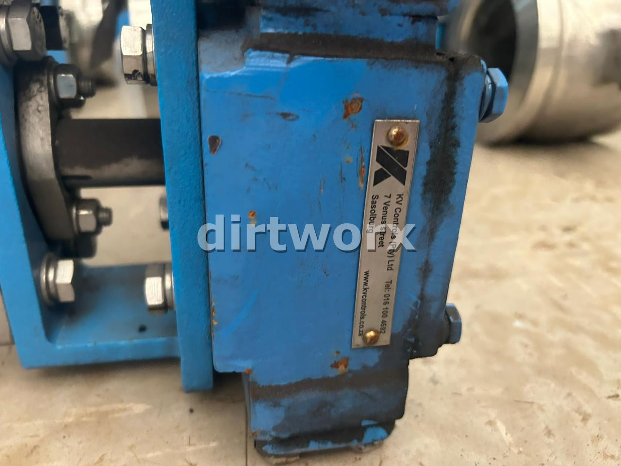 Gate Valve PN16 DN150 - Image 3