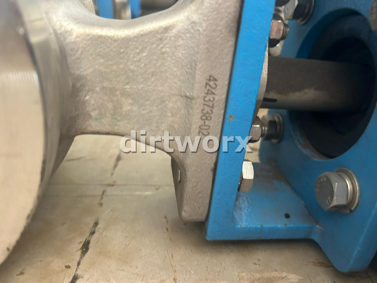 Gate Valve PN16 DN150 - Image 5
