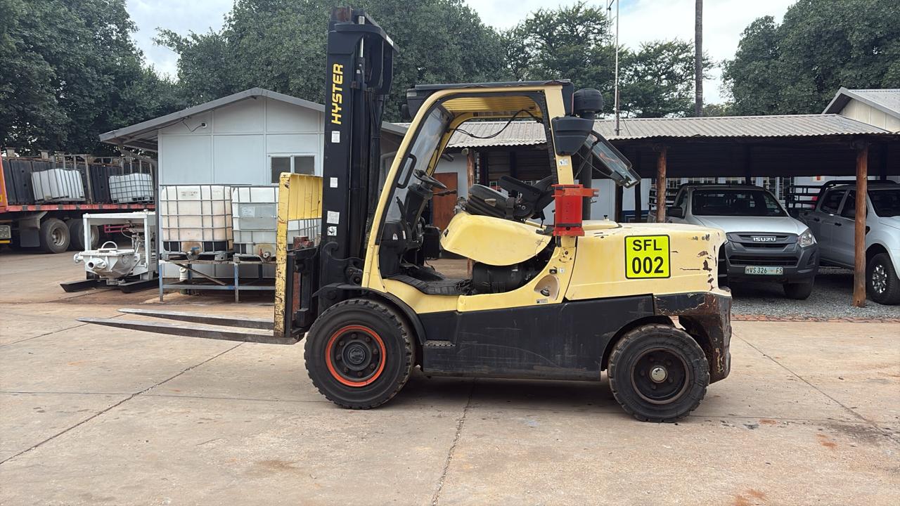 2014 Hyster H5.0 FT Forklift - Image 3
