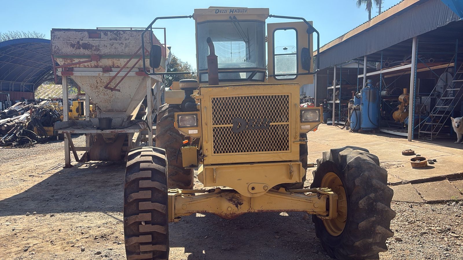 Dezzi H90 Haulage Tow Tractor 4×4 - Image 3