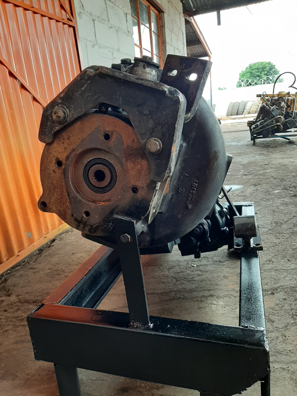 Manitou MLT 742 Gearbox COM-T4-2024 - Image 4