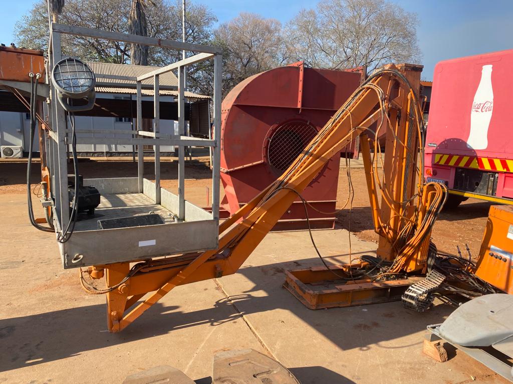 Cherry Picker Ronwal - Image 6