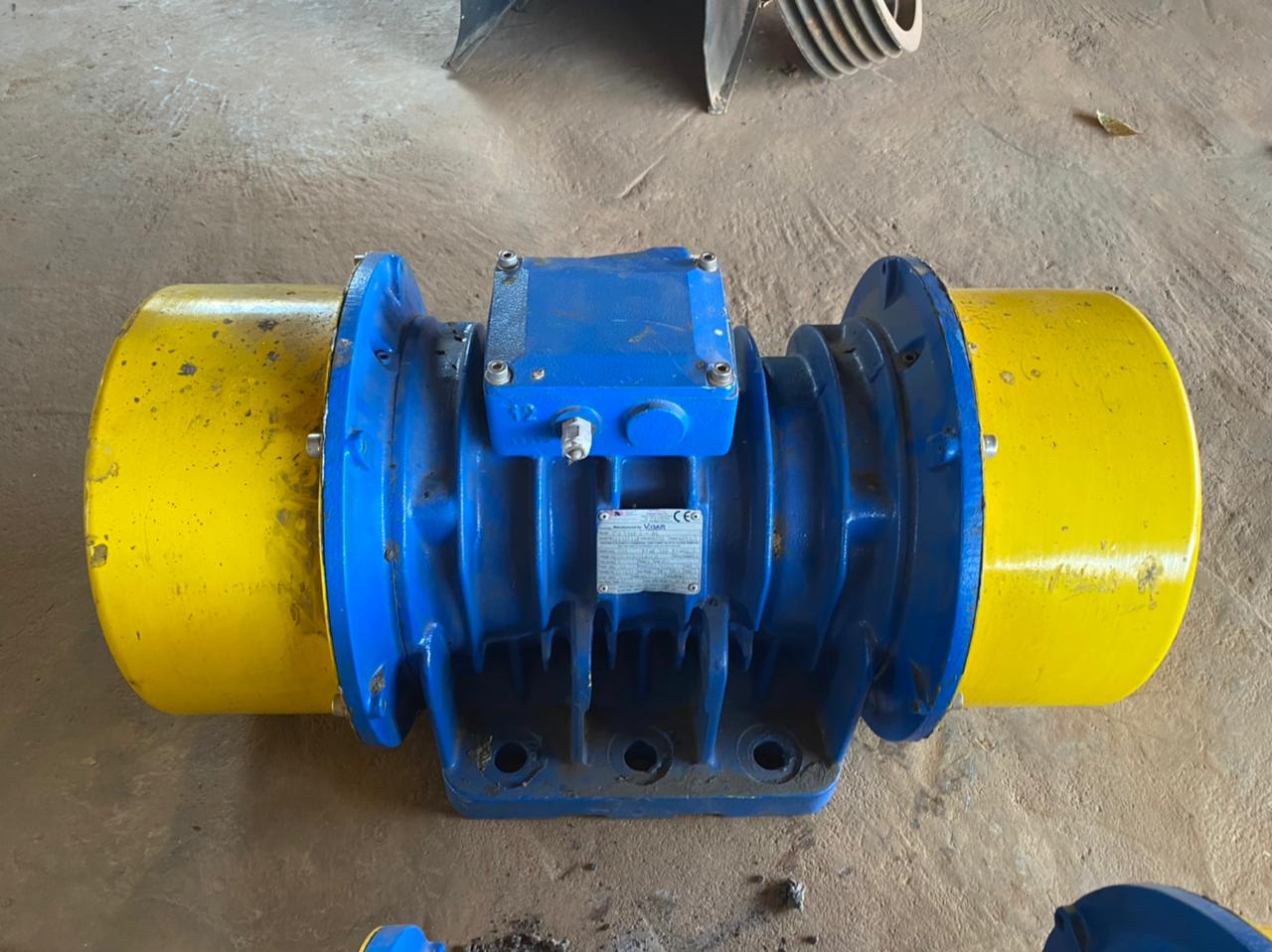 Electrical Vibrator Motor 4kW - Image 5