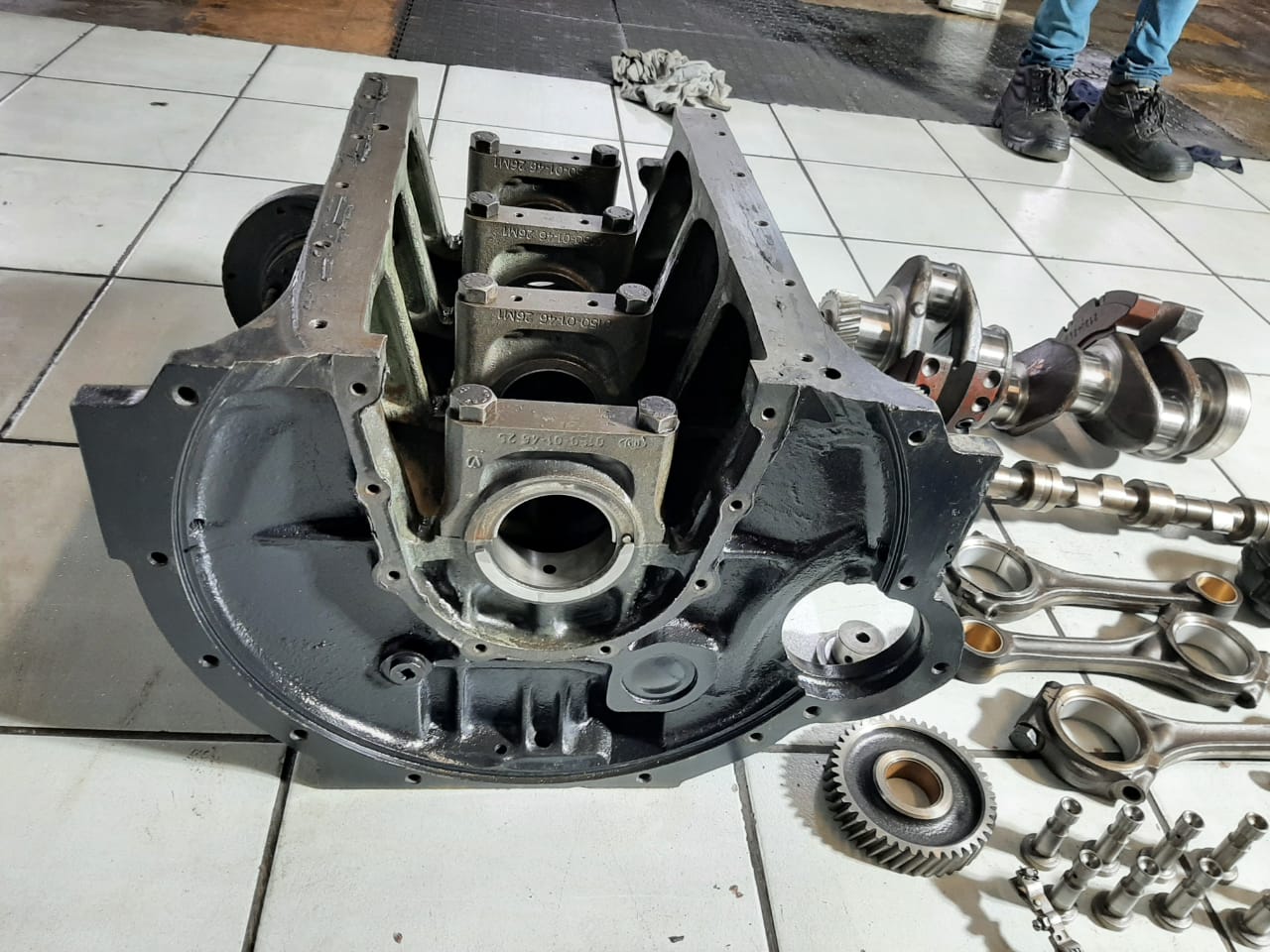 Deutz F3L812 Engine - Image 8