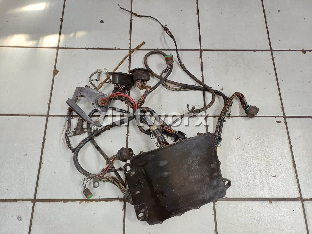 Caterpillar 740 ADT Transmission - Image 16