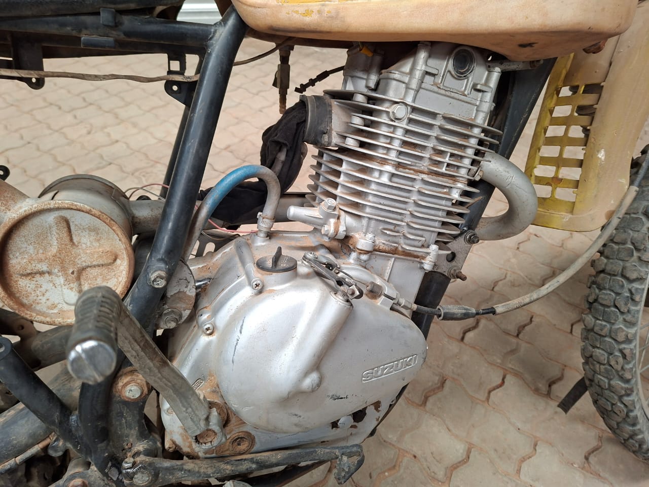 Suzuki SP370 Motorcycle - Image 8