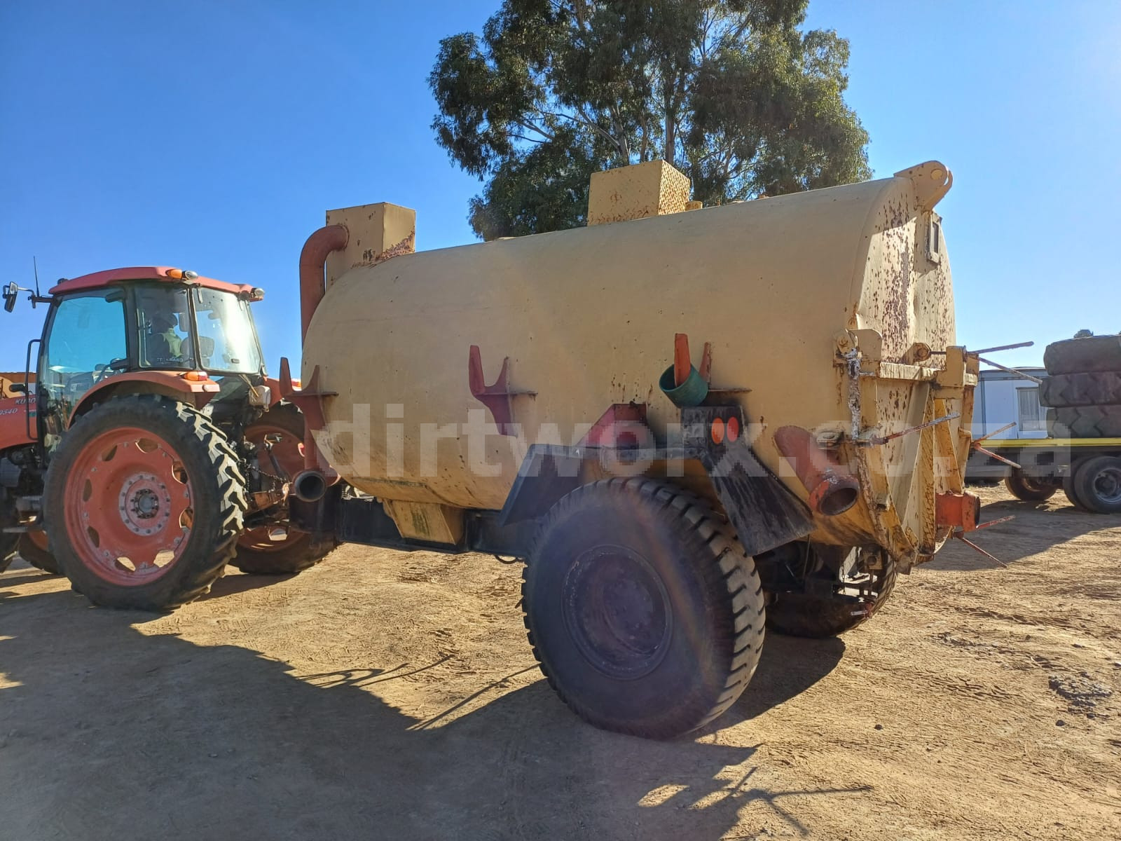 Farm Water Tanker Tipper Trailer - Image 4