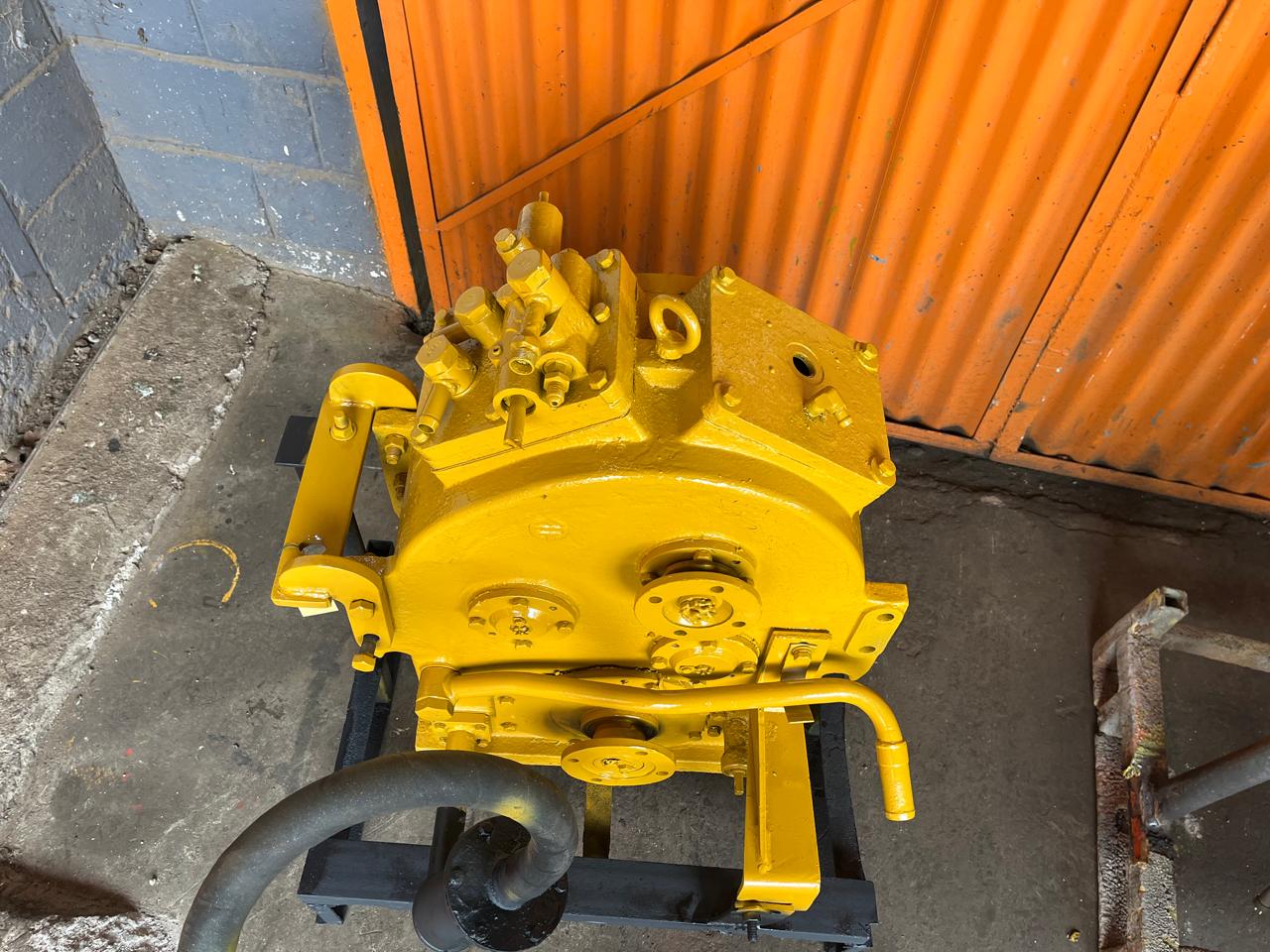 Loader ZL30 Transmission - Image 7