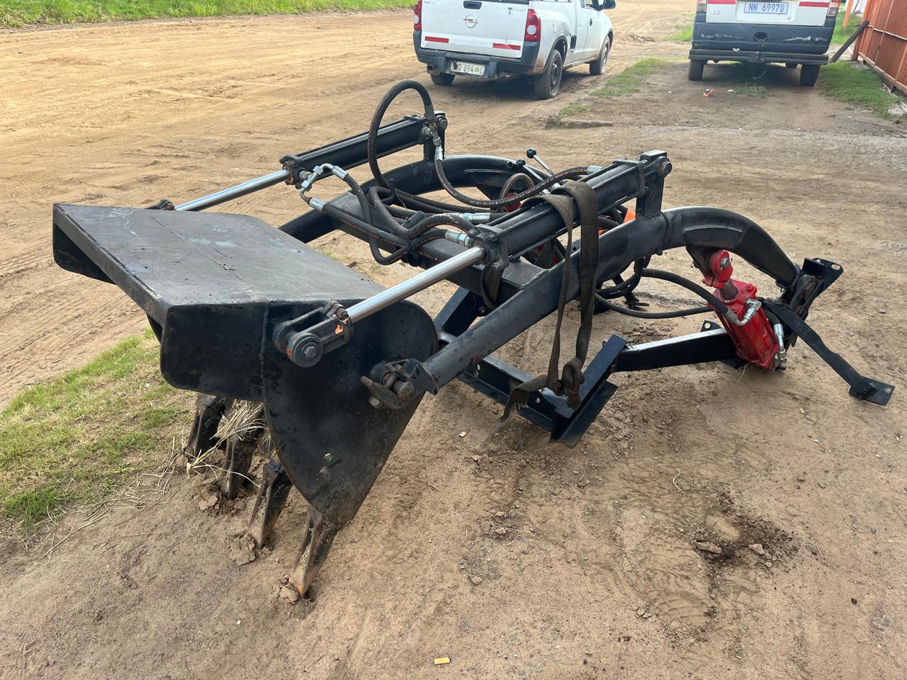 Trekker Laaigraaf Implement - Image 11