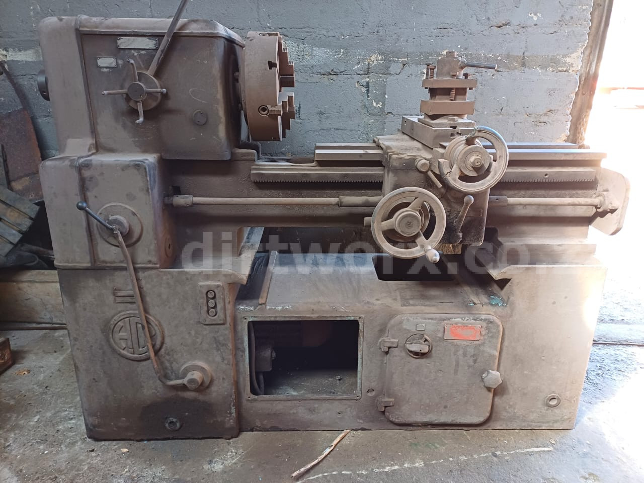 Turret Lathe RV-32