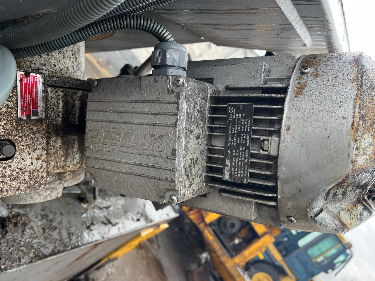 Kesmak KMY 350 Bandsaw - Image 7