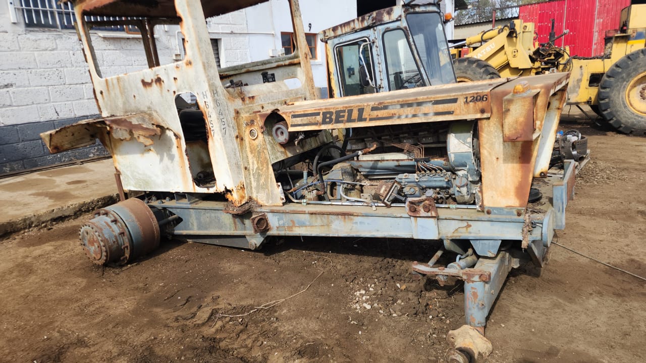 Bell 1206 Haulage Tow Tractor For Spares