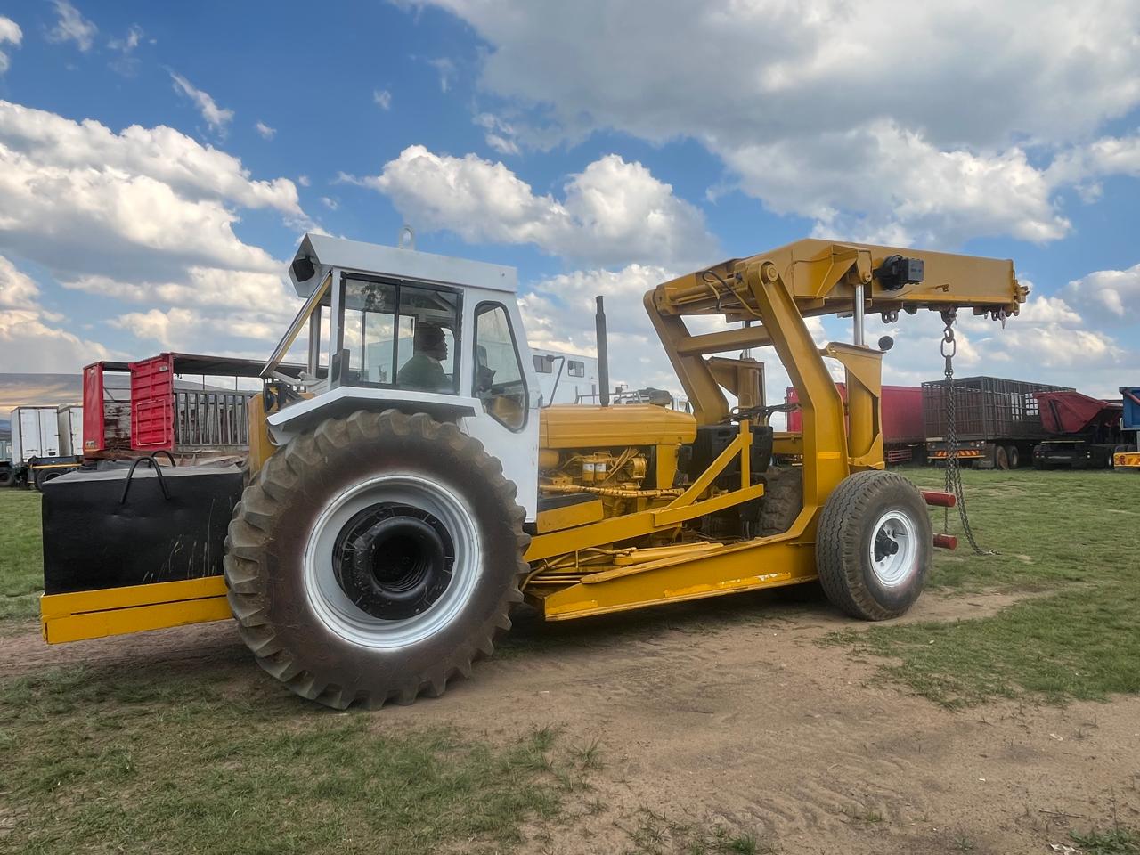 Ford Mobilift Carry Crane 12 Ton - Image 5