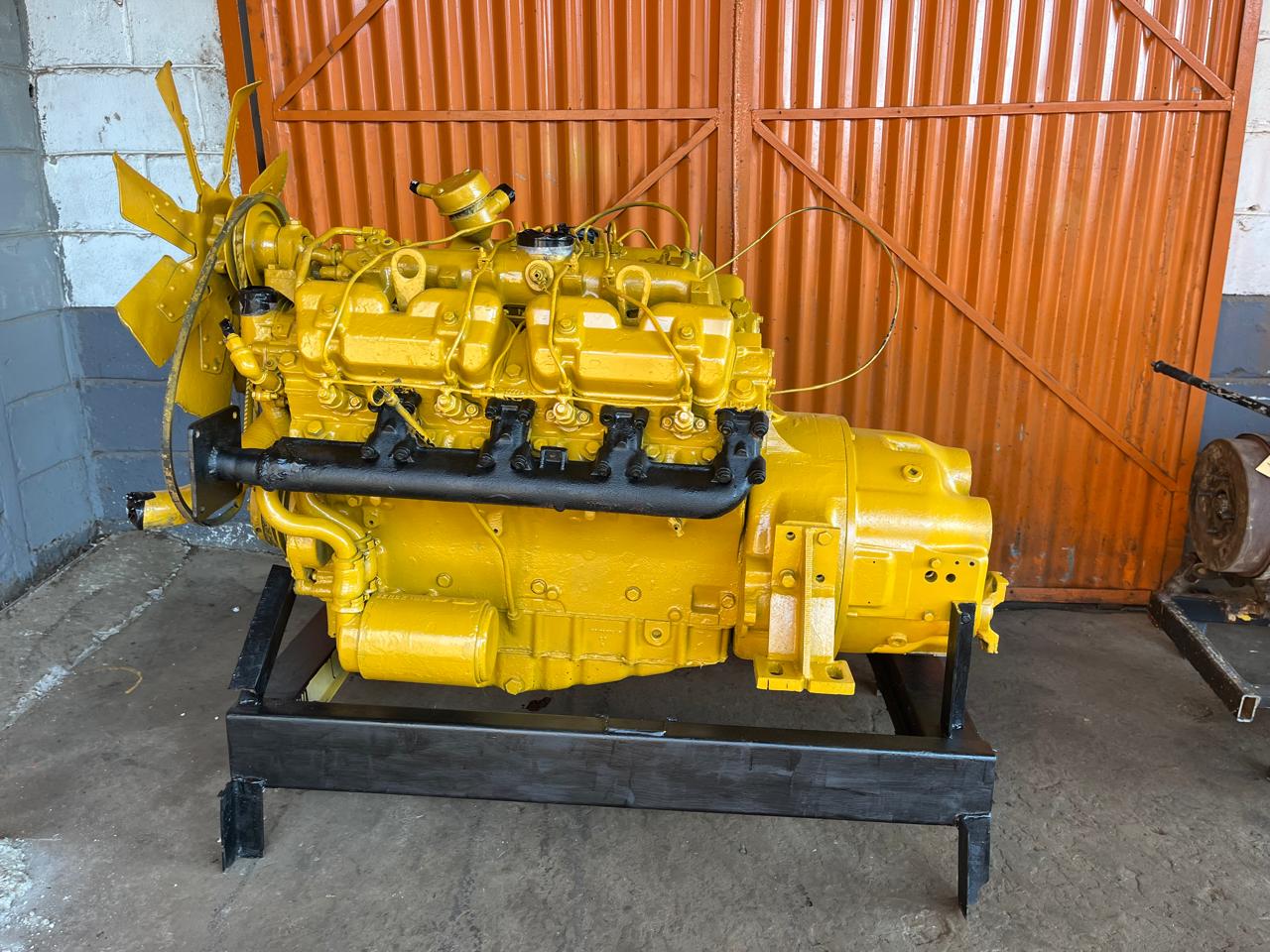 Perkins V8 540 Engine with Transmission - Image 7