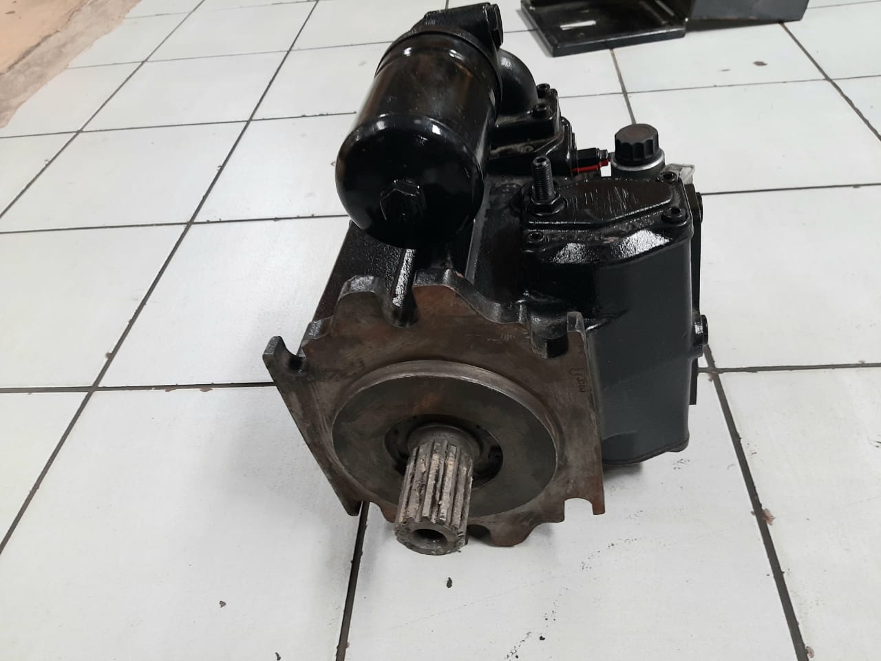 Rexroth Hydraulic Pump A4VG90 - Image 8