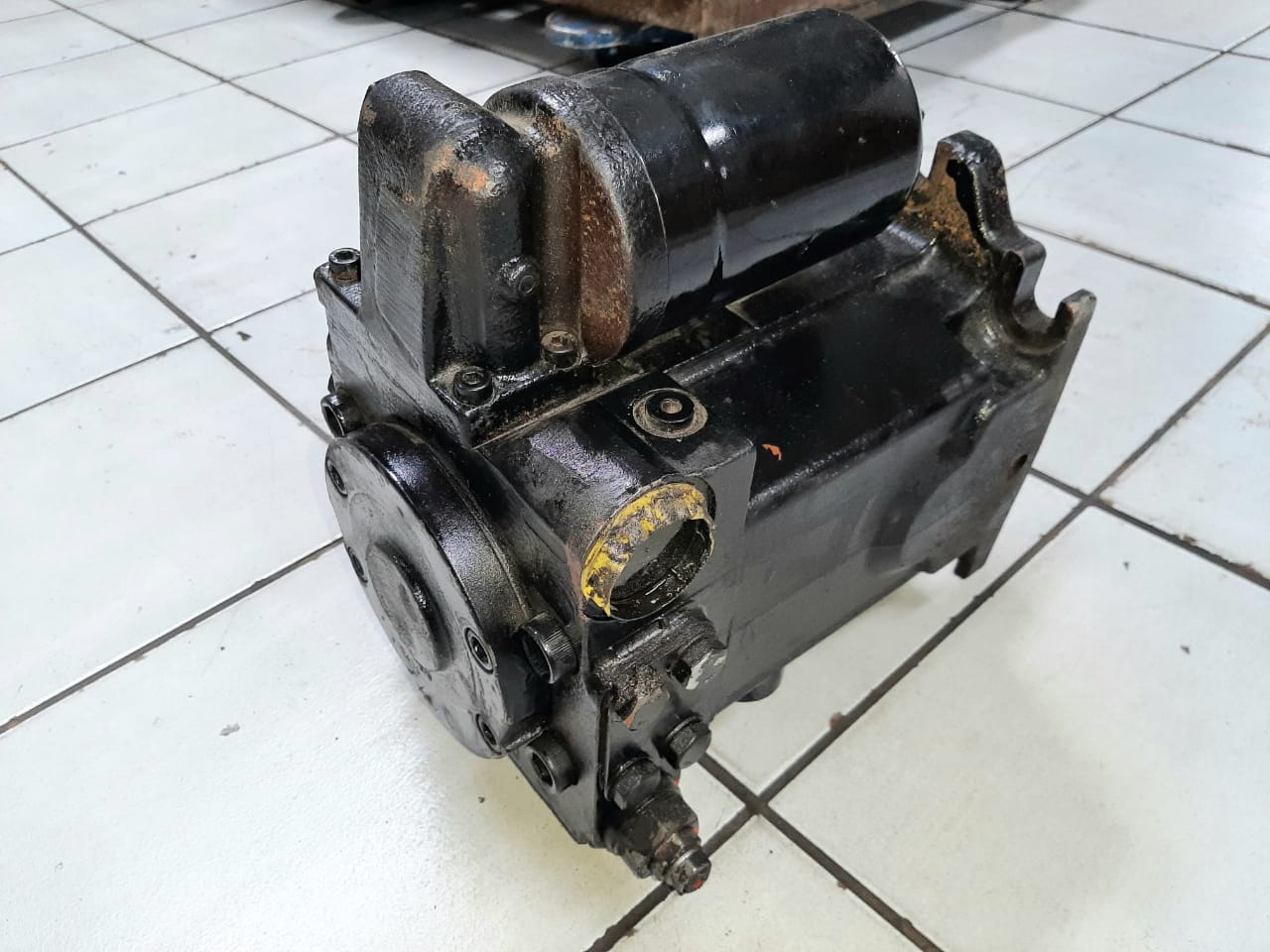 Rexroth Hydraulic Pump A4VG90 - Image 9