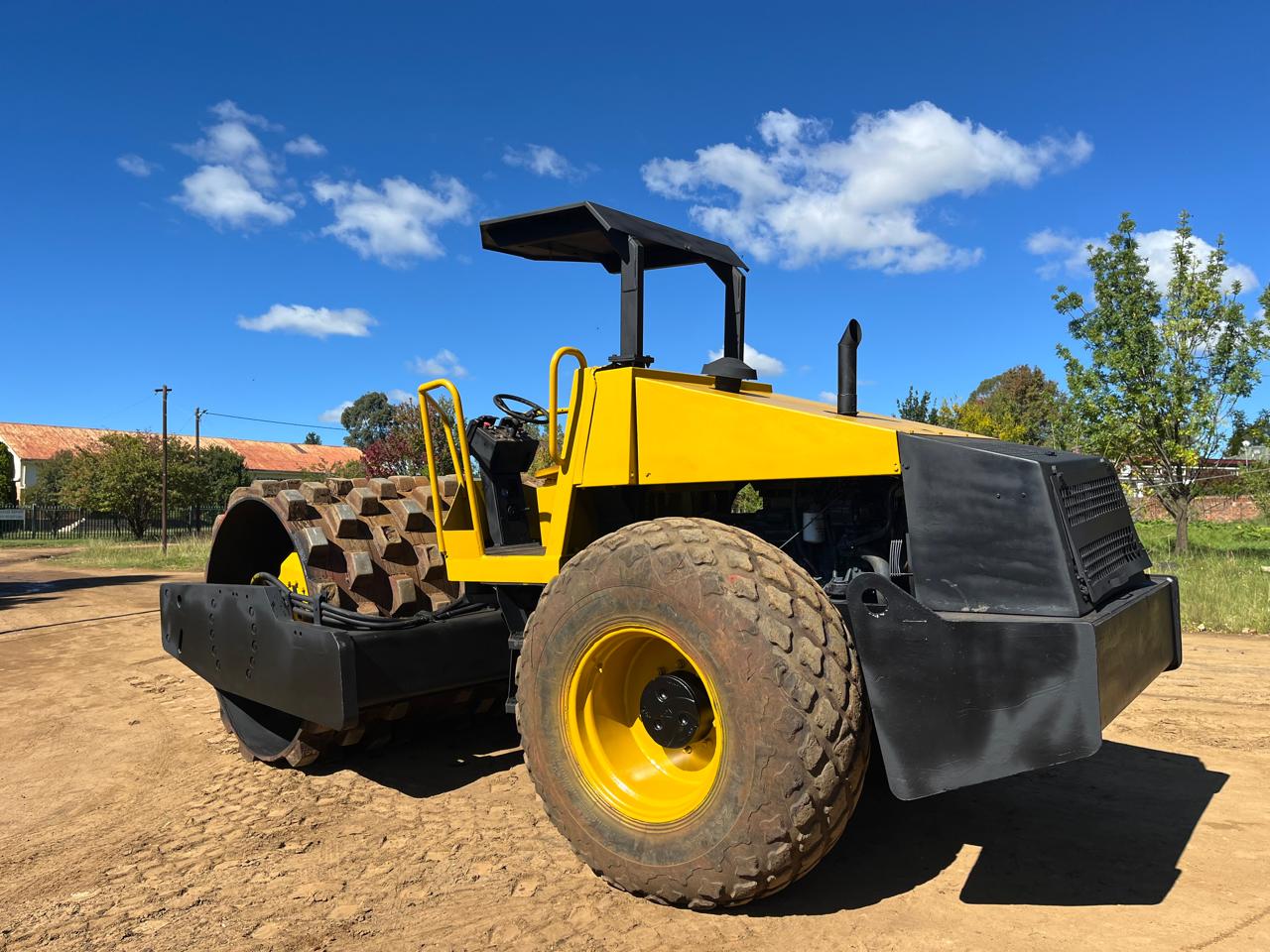 Dynapac CA250D Padfoot Roller - Image 5