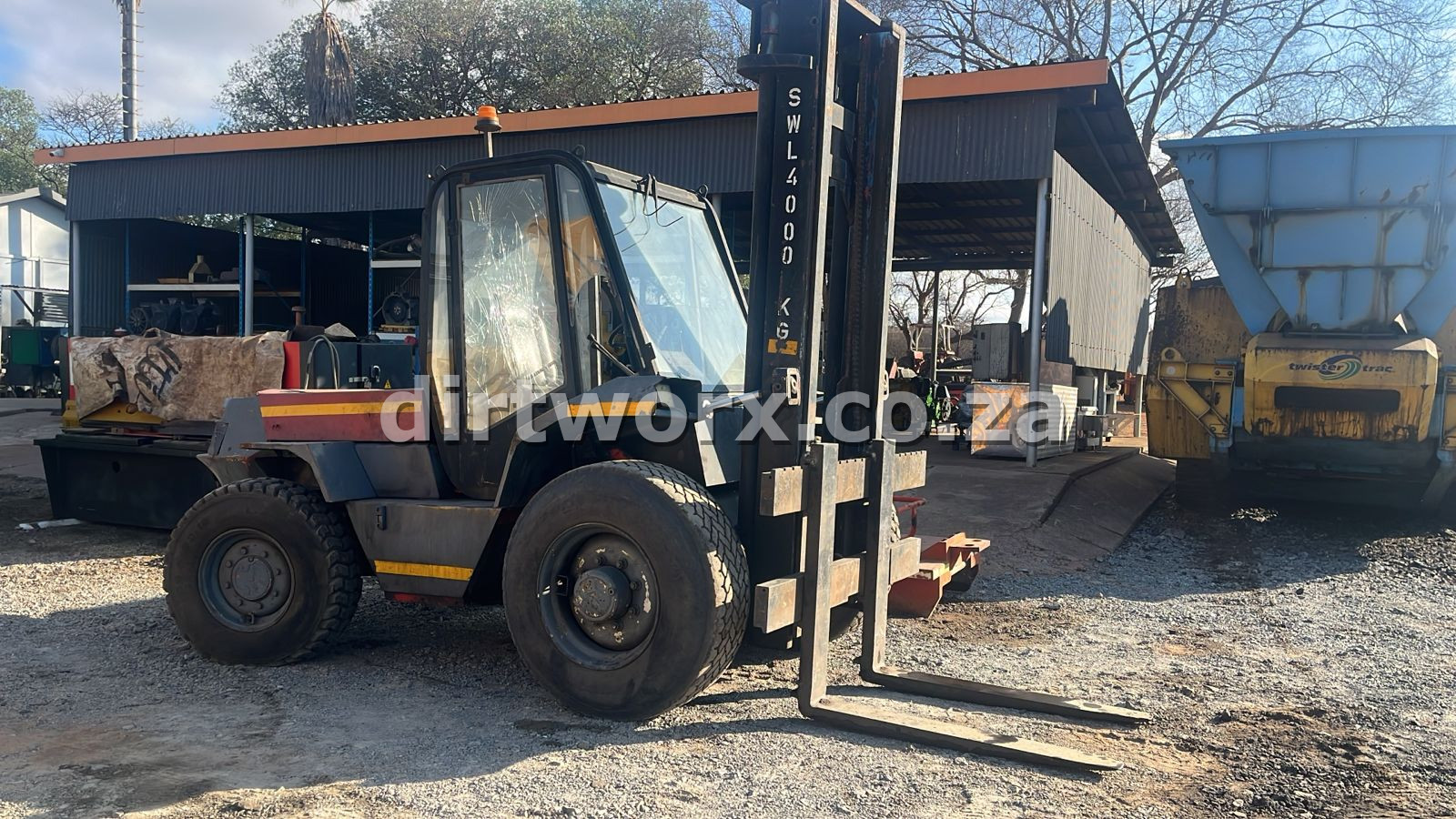 Manitou Rough Terrain Forklift 5 Ton - Image 14