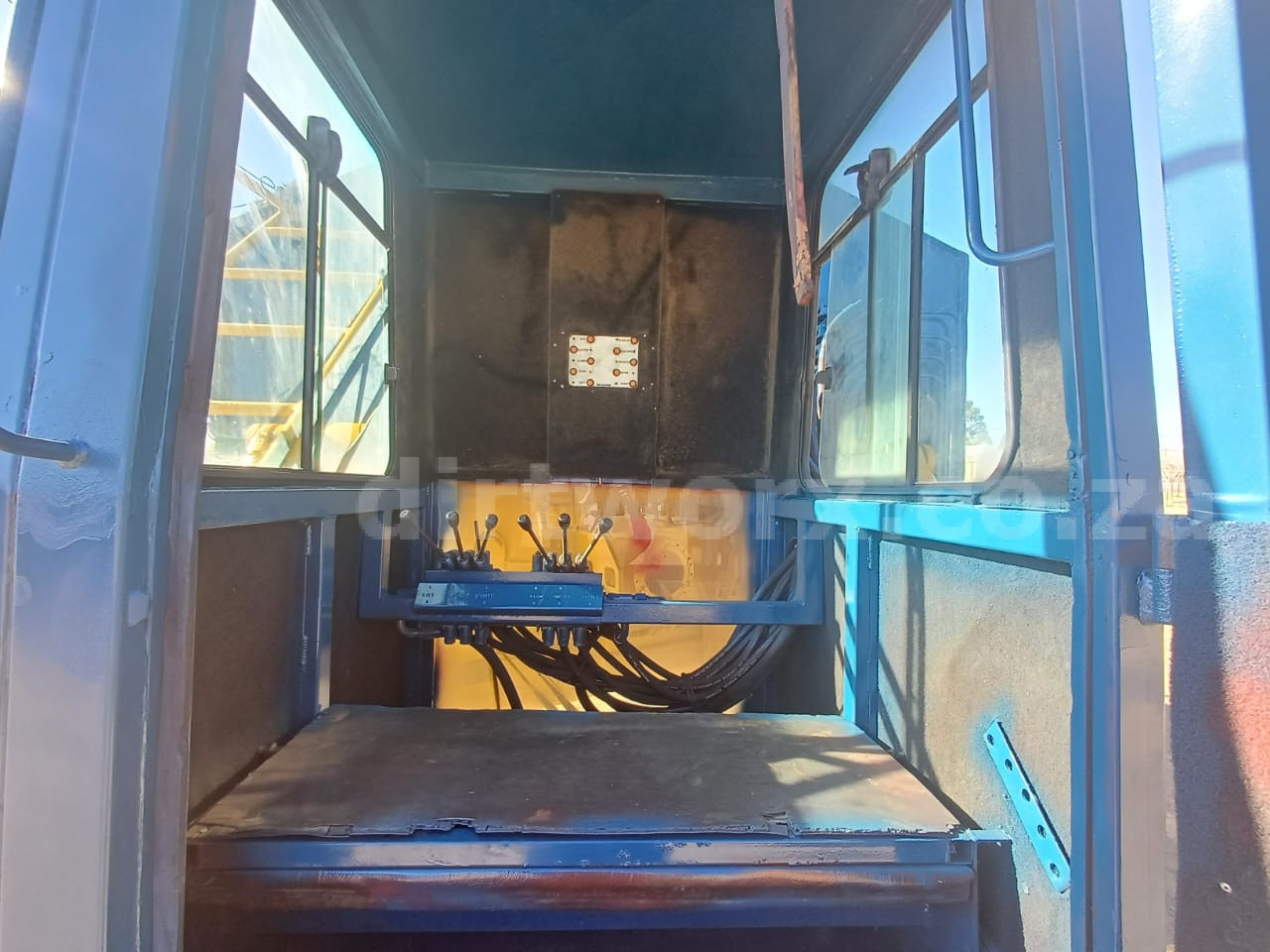 Sleepskraper met Roller Ripper en Watertank - Image 11