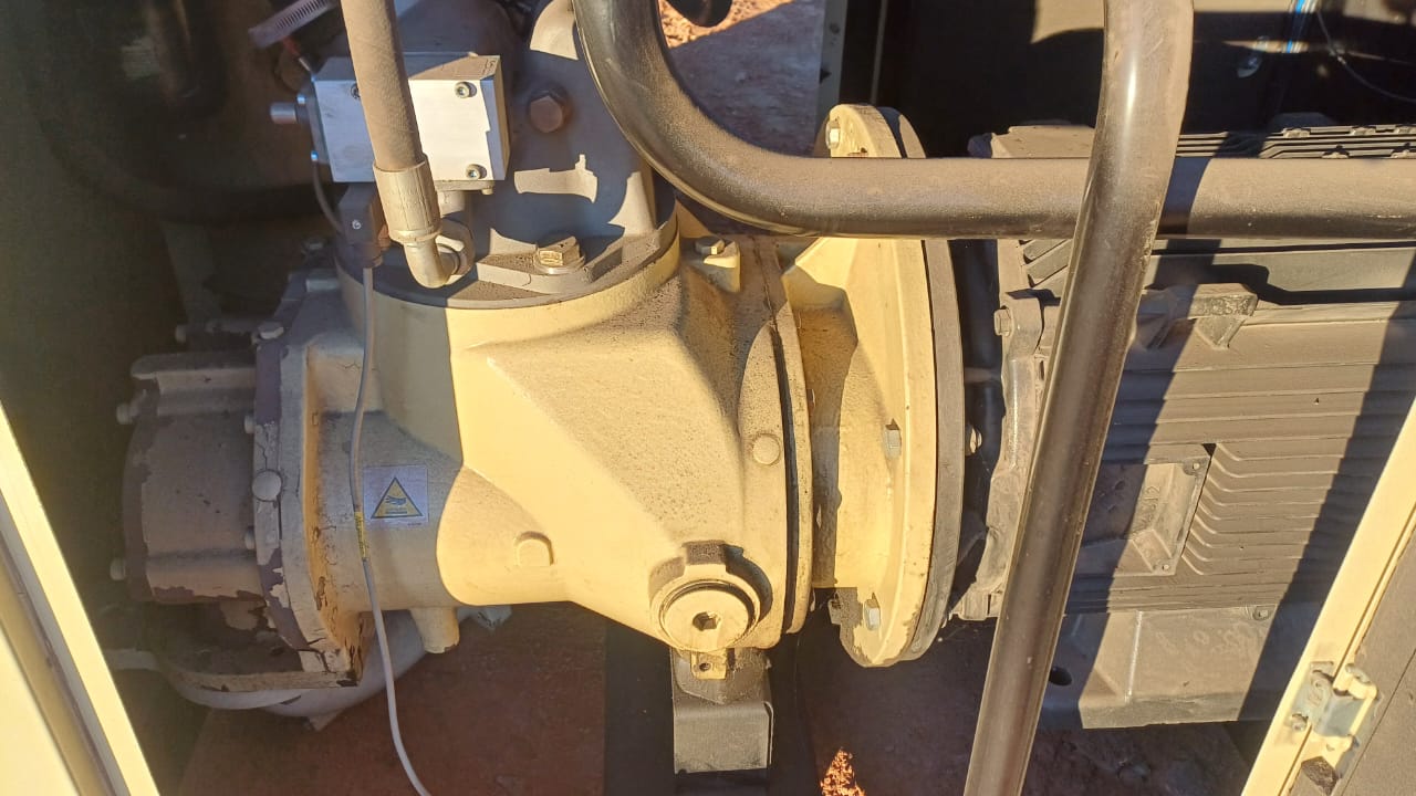 2011 Ingersoll Rotary Screw Air Compressor 75kW / 450CFM / 7,5 Bar - Image 16