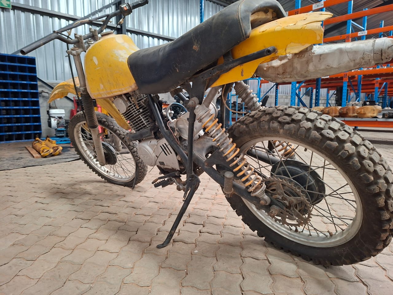 Suzuki SP370 Motorcycle - Image 4