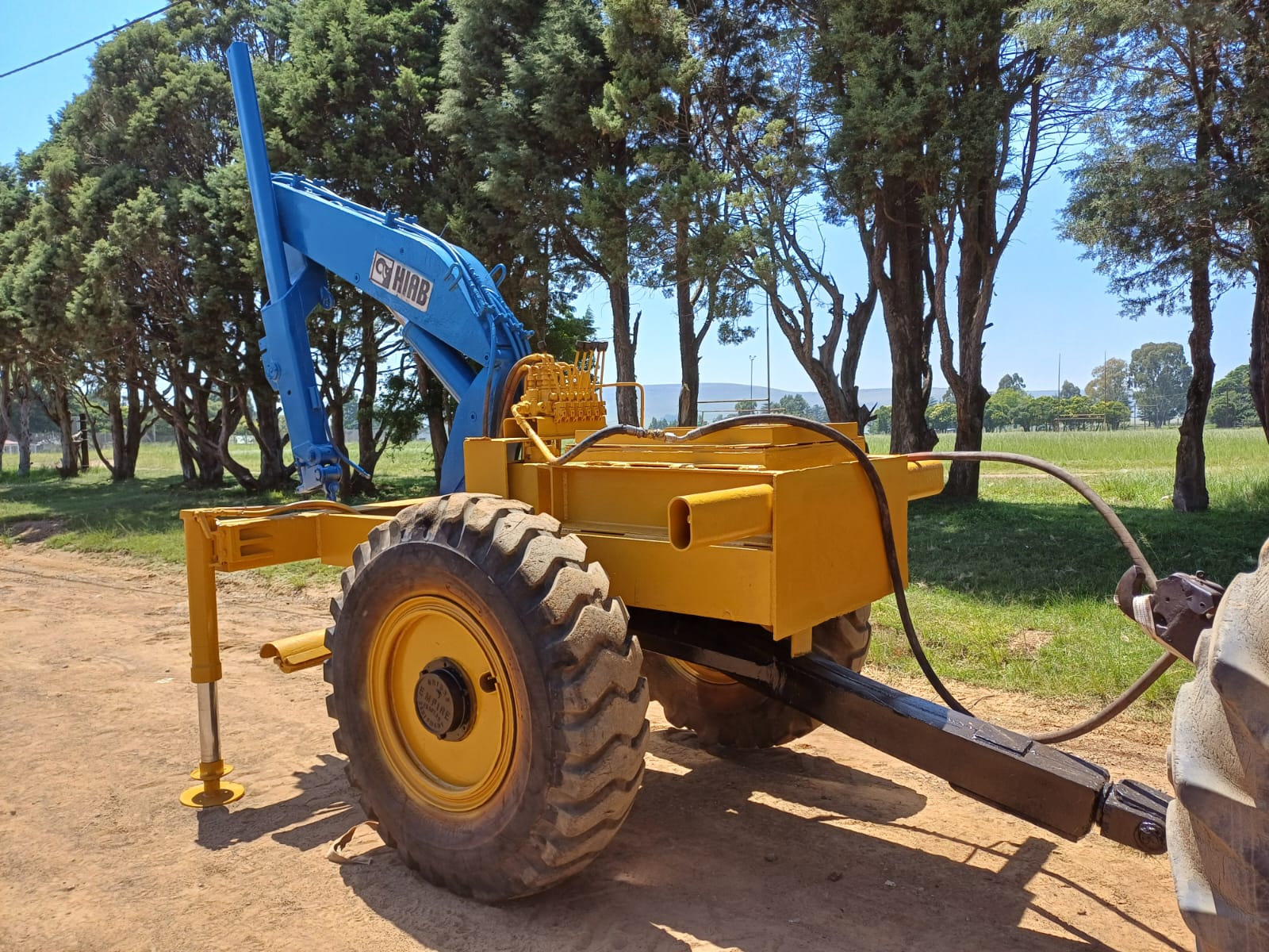 Tractor Trailer Crane 3.2 Ton - Image 8