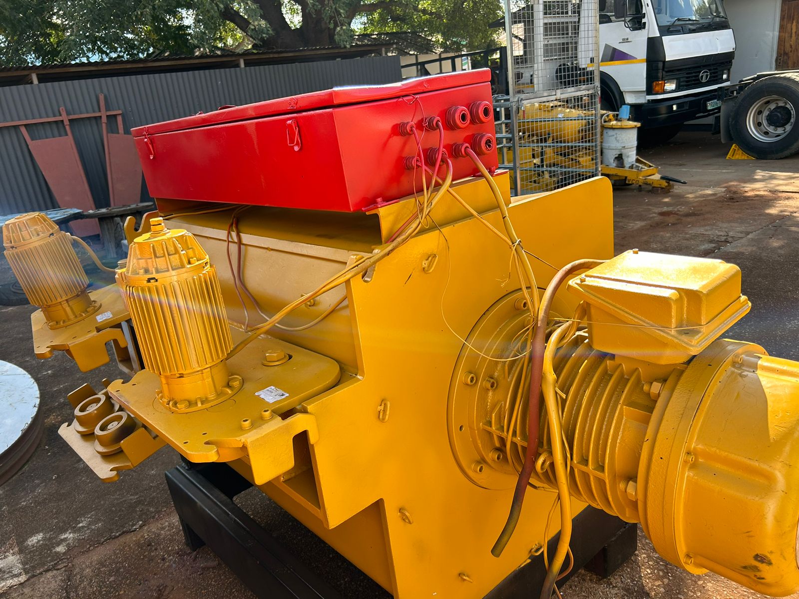 Tusker Crane Wire Rope Hoist - Image 5