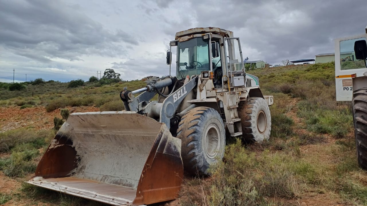 Bell L1706C Front End Loader - Image 2