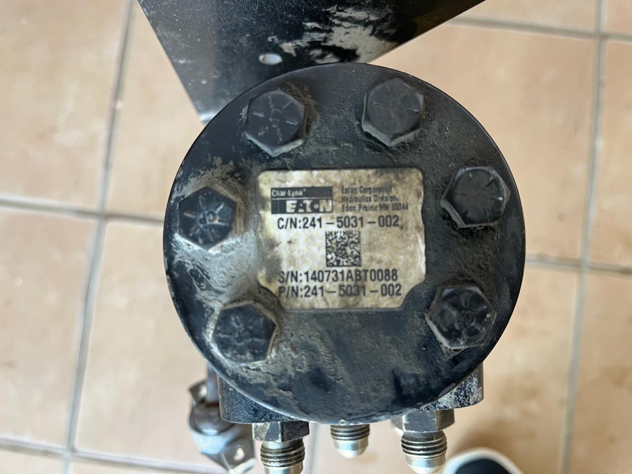 Eaton Char-Lynn Hydraulic Orbital Steering Control Valve 241-5031-002 - Image 2